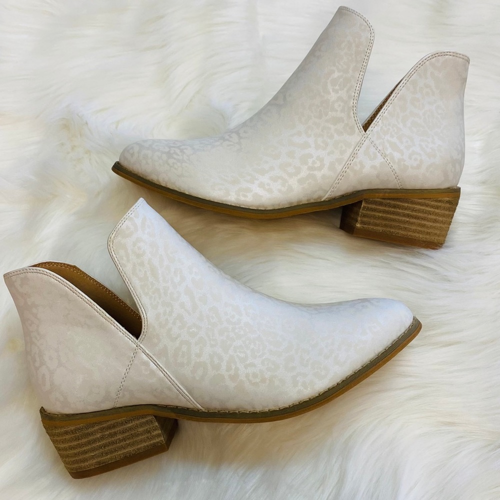 White leopard Wayland bootie